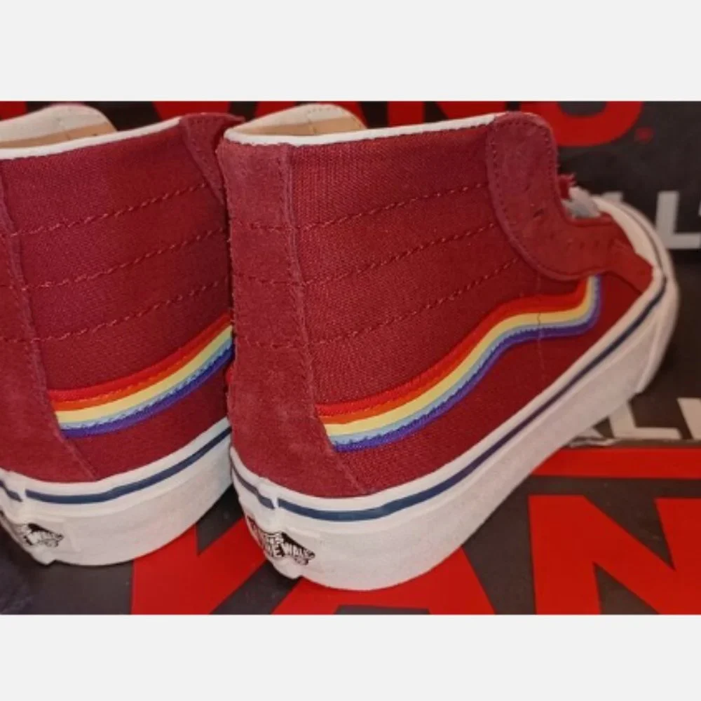 Vans Sk8 Hi 138 Decon Rad Rainbow Biking Red/Marshmallow Men's 3.5/Women's 5